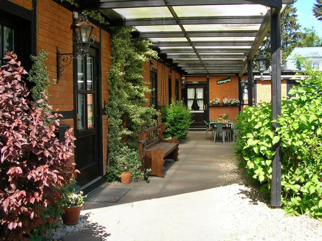 Hotel Altes Zollhaus Am Klinikum Lubeca Exterior foto
